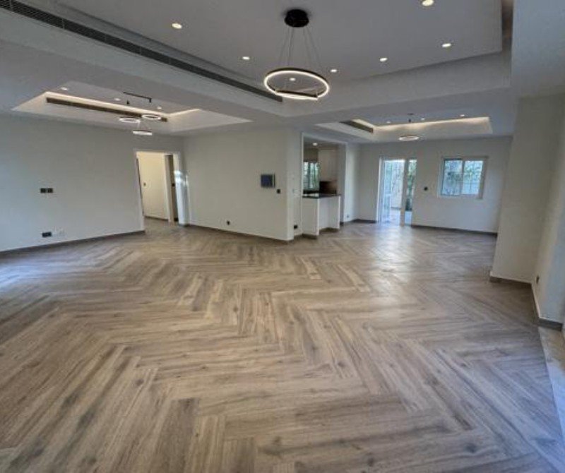 Flooring In Arabian Ranches