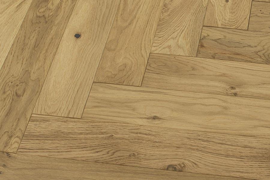 Galleria Professional Engineered Rustic Oak Herringbone Flooring 20mm x 90mm Natural Lacquered - Image 4
