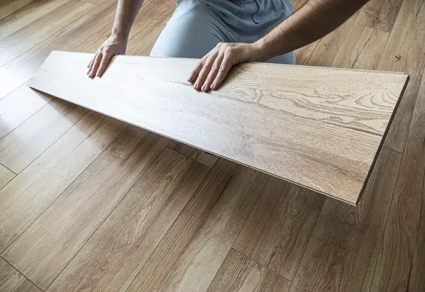 High-end SPC flooring interior design creating a stylish atmosphere with premium textures and contemporary flooring patterns.
