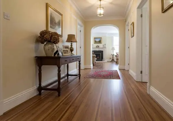 Laminate Flooring Multi-strip Planks