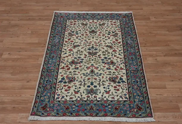 Persian Kerman Rugs with traditional floral motifs and hand-knotted wool weave for living room interiors