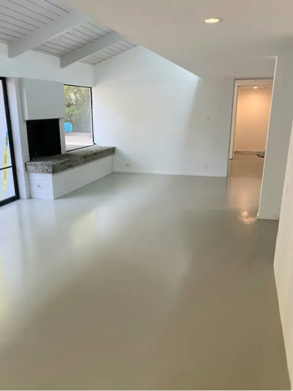 Anti-static epoxy flooring system for commercial spaces in Dubai