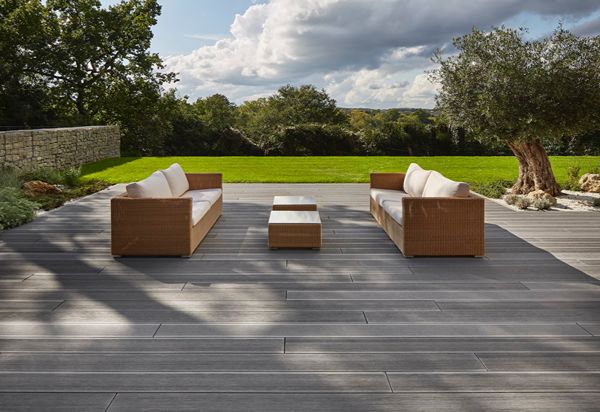 Outdoor Flooring In Dubai